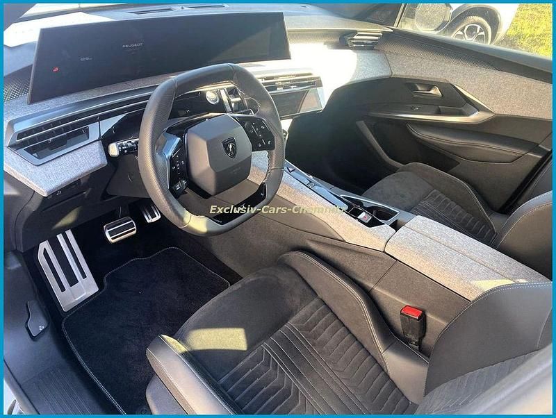 Gebraucht Peugeot 3008 GT 136 PS (100 kW) 2024 Okenit wess met. (metallic) SUV