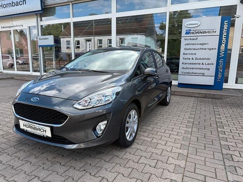 Grau Gebraucht 2019 Ford Fiesta Cool & Connect Kleinwagen | 12.990 € (Fairer Preis) - Bild 1/4