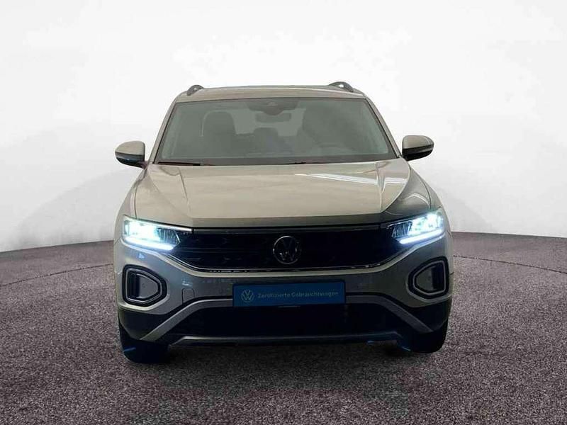 Gebraucht VW T-Roc R 110 PS (80 kW) 2023 Ivory silver metallic SUV