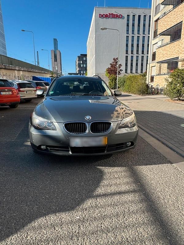 Usata BMW 525 192 CV (141 kW) 2004 Grigio Station wagon