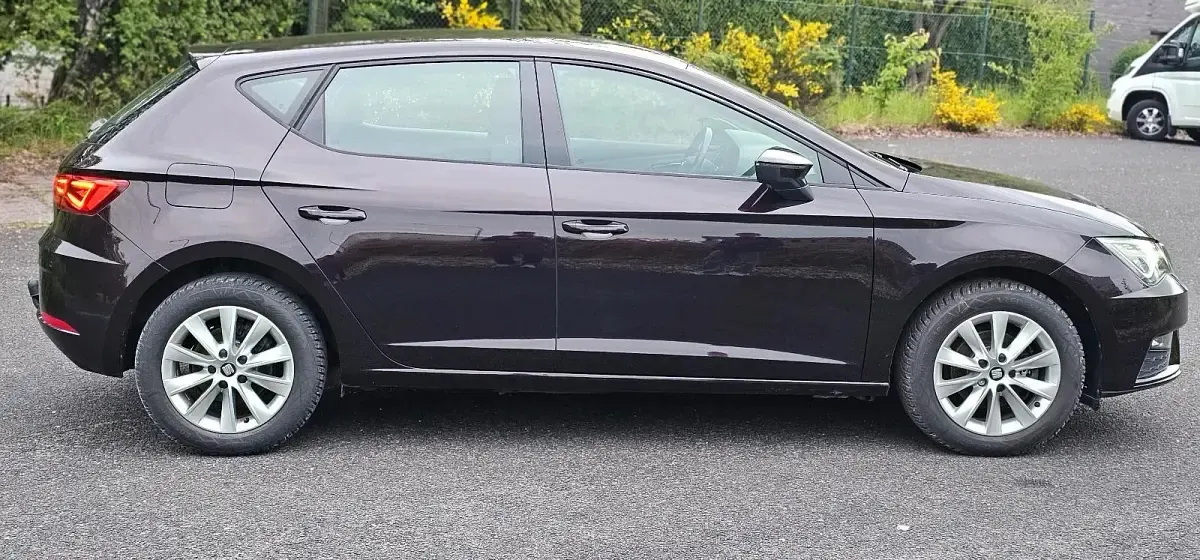 Gebraucht Seat Leon Style 110 PS (80 kW) 2018 Violet Limousine