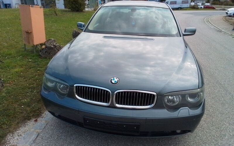 Titangrau metallic Gebraucht 2003 BMW 730 Limousine | 3.200 € (Superpreis) - Bild 1/4