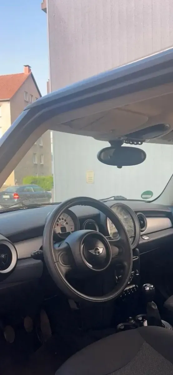 Gebraucht Mini ONE 75 PS (55 kW) 2011 Schwarz Kleinwagen
