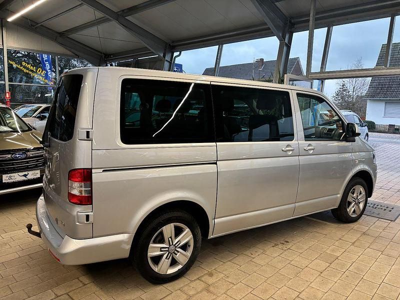 Gebraucht VW T5 Comfortline 140 PS (102 kW) 2014 Silber Van