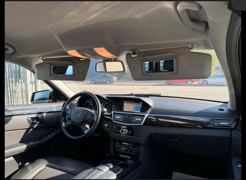 Gebraucht Mercedes E350 265 PS (194 kW) 2011 Grau Kombi