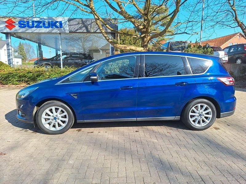 Gebraucht Ford S-MAX Titanium 179 PS (131 kW) 2016 Blau Van / Kleinbus