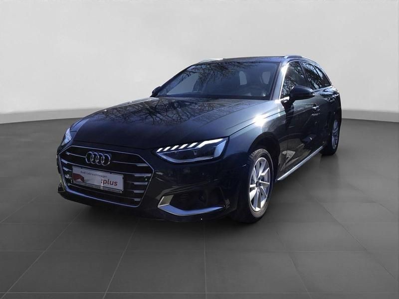 Gebraucht Audi A4 Advanced 163 PS (119 kW) 2022 Grau Kombi