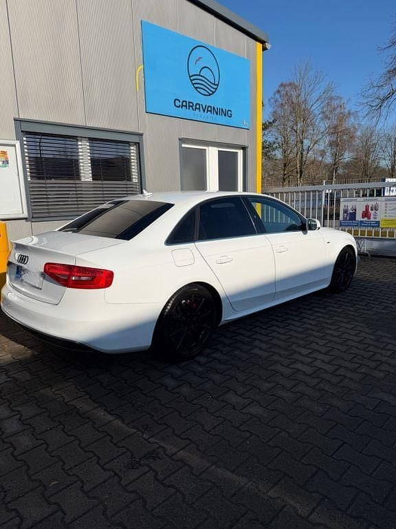 Gebraucht Audi A4 Design 224 PS (164 kW) 2014 Weiß Limousine
