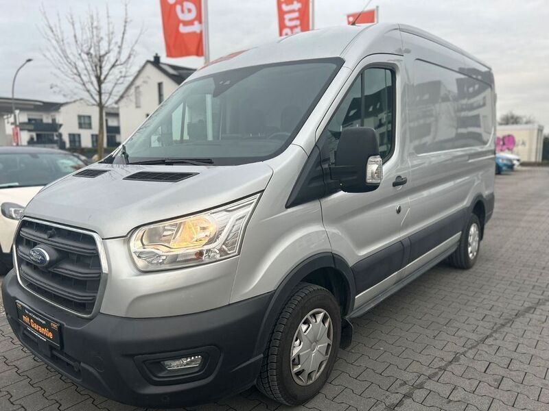 Silber Gebraucht 2020 Ford Transit Trend Van / Kleinbus | 18.899 € (Fairer Preis) - Bild 1/4