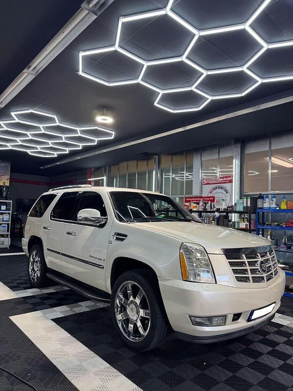 Gebraucht Cadillac Escalade 410 PS (301 kW) 2012 Weiß SUV