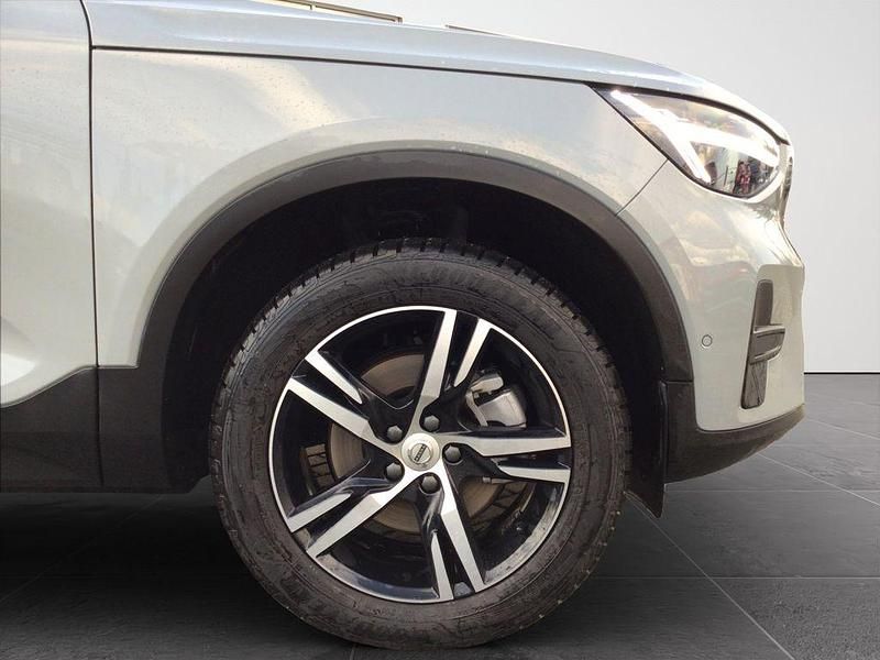 Gebraucht Volvo XC40 Core 163 PS (119 kW) 2025 Grau SUV