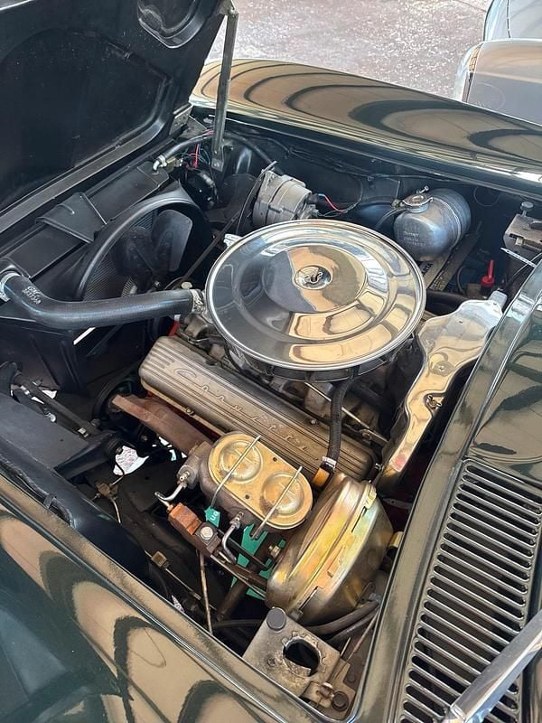 Second-hand Corvette C2 340 CP (250 kW) 1965 Verde Cabrio