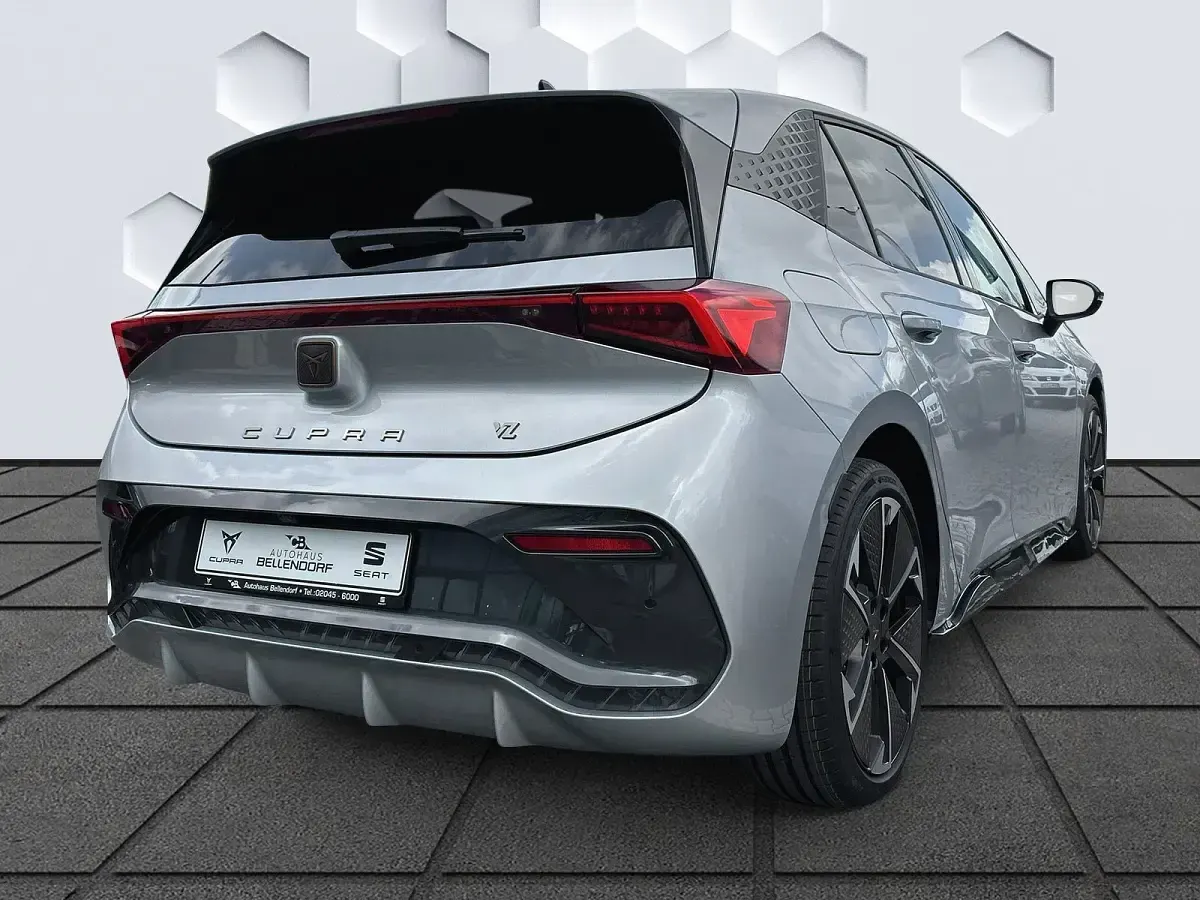 Gebraucht Cupra Born VZ 239 kW (326 PS) 2025 Silber Kleinwagen