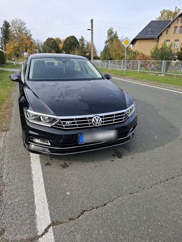 Gebraucht VW Passat R-line 190 PS (139 kW) 2019 Schwarz Limousine