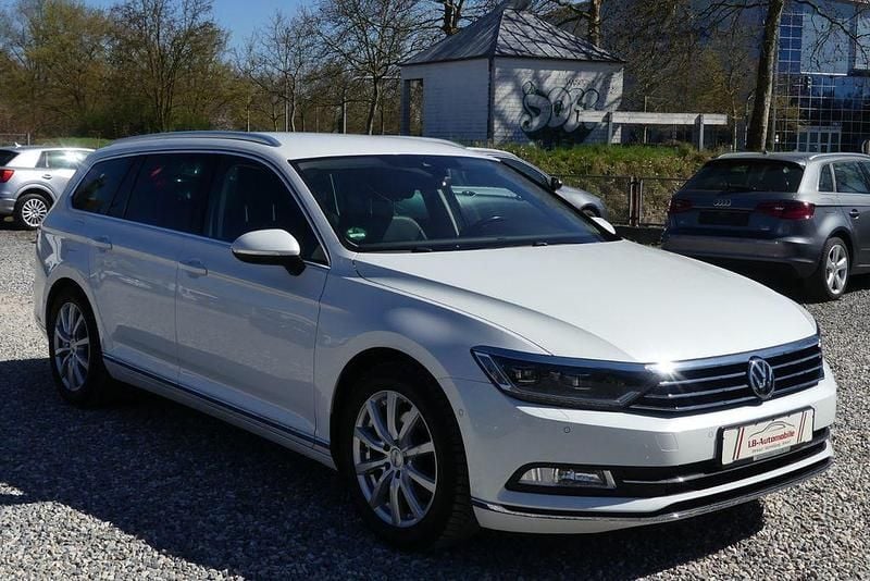 Gebraucht VW Passat Highline 190 PS (139 kW) 2015 Weiß Kombi