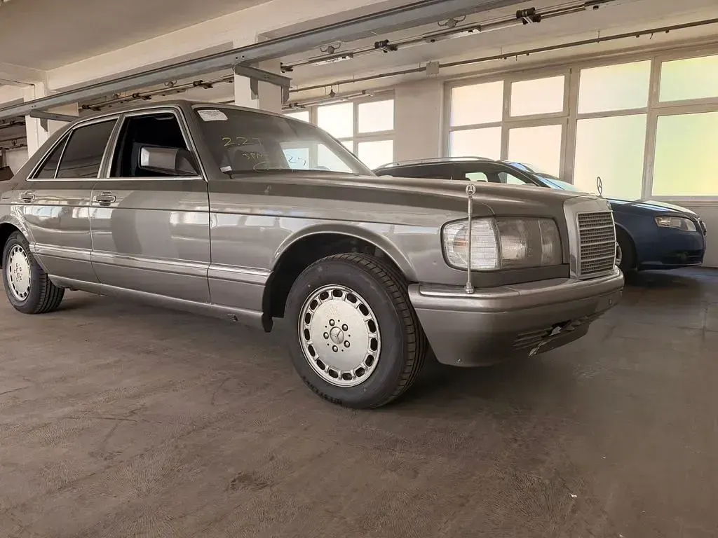 Gebraucht Mercedes 500 SE 252 PS (185 kW) 1989 Silber Limousine