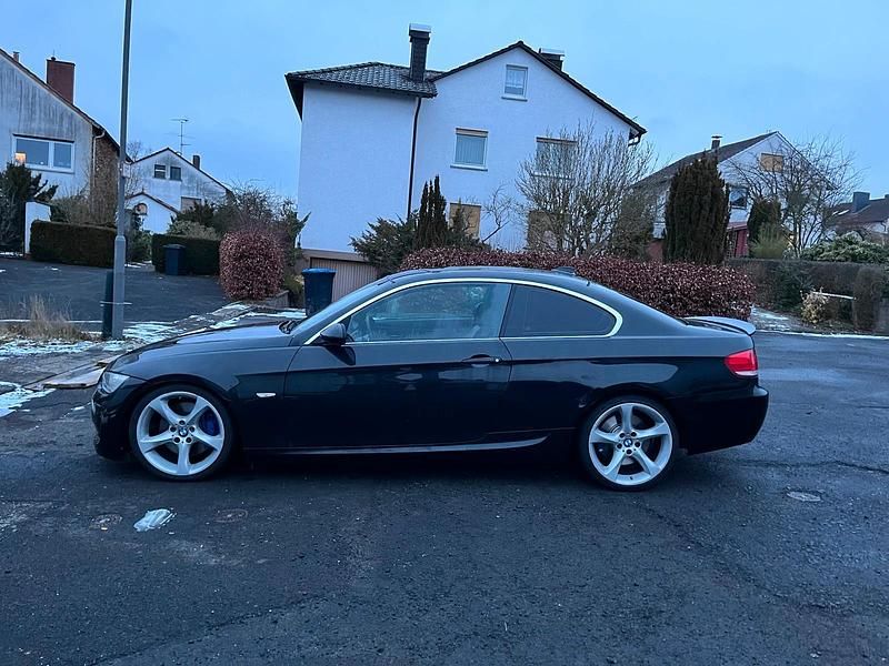 Gebraucht BMW 335 M Sport 306 PS (225 kW) 2007 Schwarz Coupé