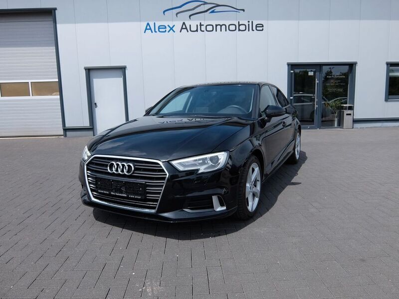 Schwarz Gebraucht 2019 Audi A3 Sport Limousine | 11.980 € (Guter Preis) - Bild 1/4