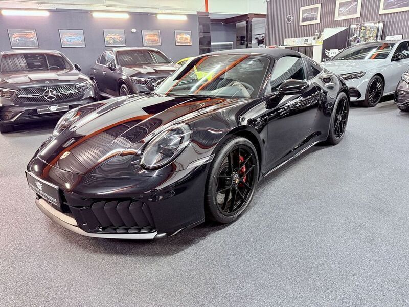 Tiefschwarz Neu 2024 Porsche 911 Targa 4 Cabrio | 218.690 € (Fairer Preis) - Bild 1/4