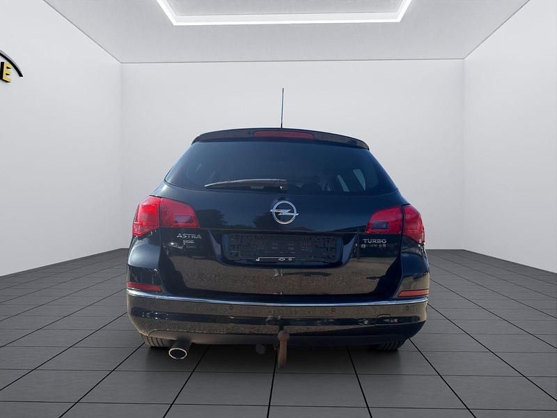 Gebraucht Opel Astra 140 PS (102 kW) 2013 Schwarz Kombi