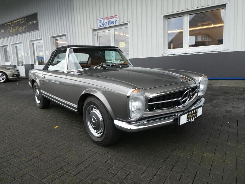 Silber Gebraucht 1968 Mercedes SL280 Cabrio | 184.900 € - Bild 1/4