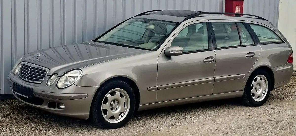Używany Mercedes E280 190 KM (139 kW) 2005 Andere farben Kombi