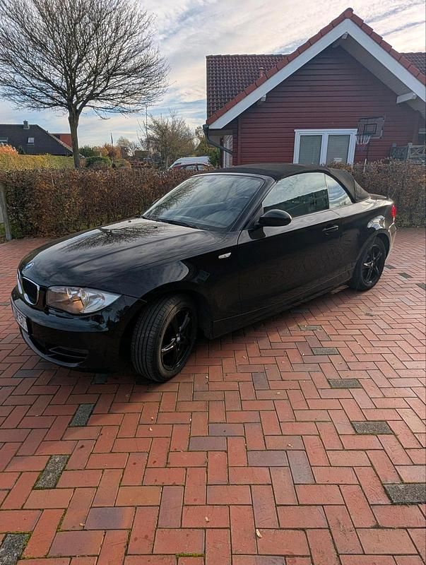 Schwarz Gebraucht 2009 BMW 118 Cabriolet Cabrio | 7.500 € (Fairer Preis) - Bild 1/4
