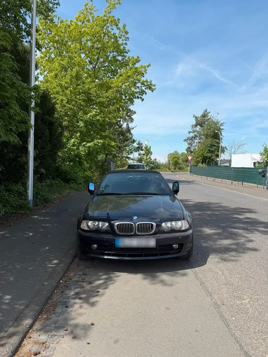 Gebraucht BMW 323 Cabriolet 170 PS (125 kW) 2000 Blau Cabrio