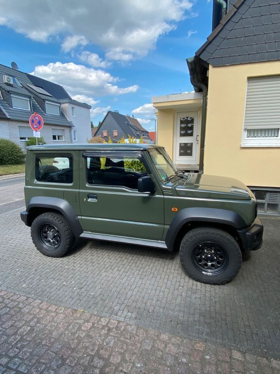 Grün Gebraucht 2019 Suzuki Jimny Comfort SUV | 28.500 € (Superpreis) - Bild 1/4