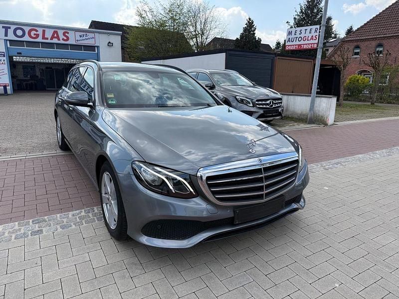 Gebraucht Mercedes E200 197 PS (144 kW) 2020 Grau Kombi