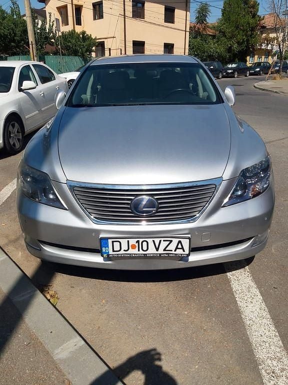 Silber Gebraucht 2008 Lexus LS600 Limousine | 9.500 € - Bild 1/4