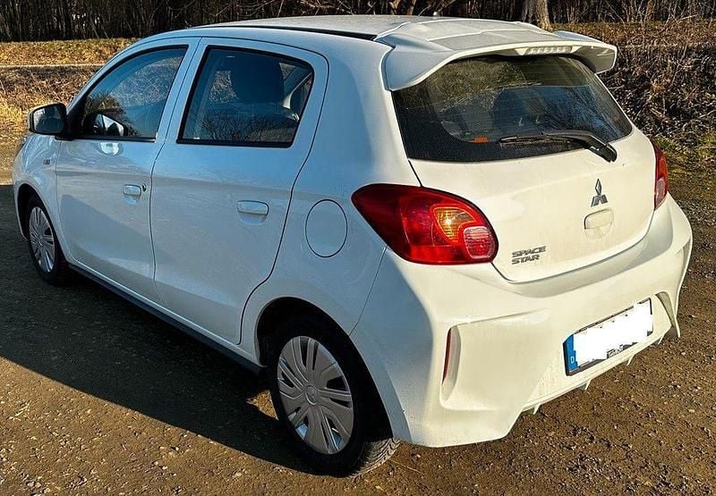 Gebraucht Mitsubishi Space Star Spirit 71 PS (52 kW) 2021 Weiß Kleinwagen