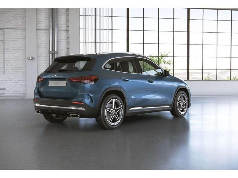 Gebraucht Mercedes GLA250 AMG 160 PS (117 kW) 2021 Blau SUV