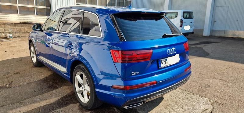 Gebraucht Audi Q7 Premium 218 PS (160 kW) 2017 Blau SUV