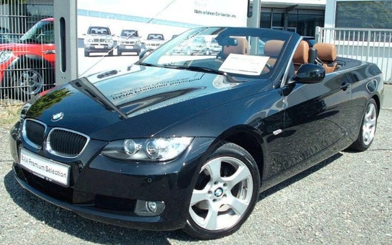 Gebraucht BMW 320 Cabriolet 170 PS (125 kW) 2010 Schwarz Cabrio