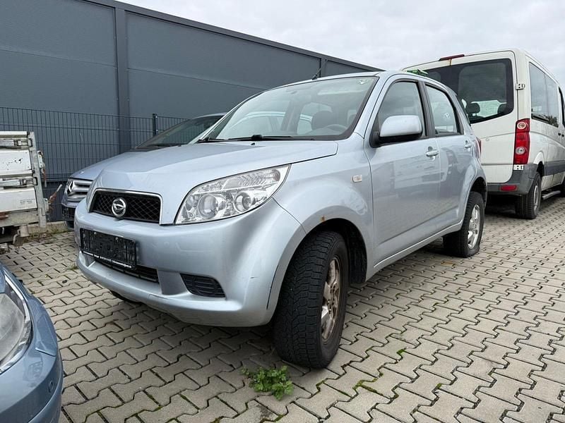 Grau Gebraucht 2006 Daihatsu Terios SUV | 6.000 € (Fairer Preis) - Bild 1/4