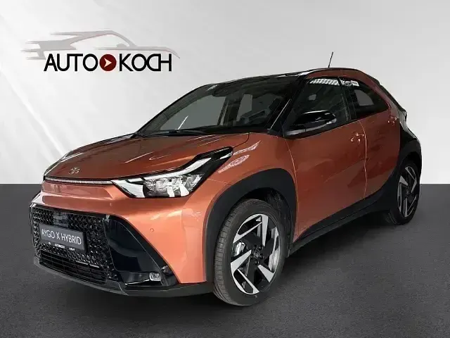 Gebraucht Toyota Aygo X Lounge 116 PS (85 kW) 2026 Cinnamon bronze SUV