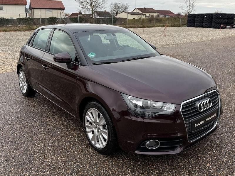 Gebraucht Audi A1 Sportback Ambition 143 PS (105 kW) 2013 Rot Kleinwagen