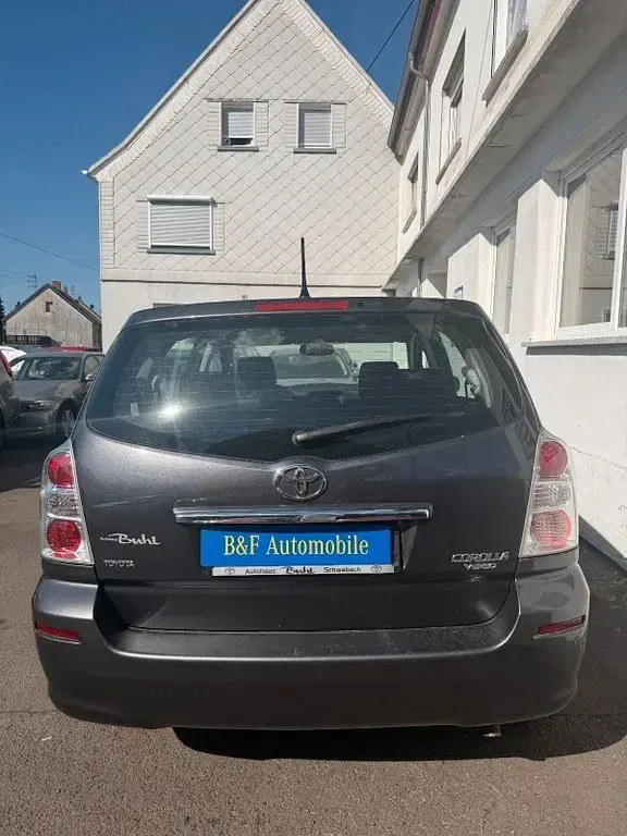 Gebraucht Toyota Corolla Executive 129 PS (94 kW) 2007 Grau Kombi