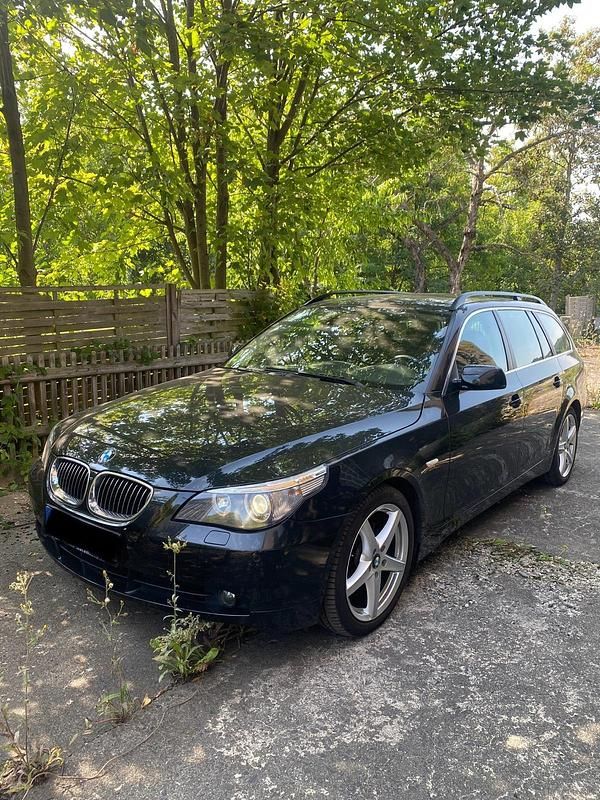 Schwarz Gebraucht 2007 BMW 525 Kombi | 5.000 € - Bild 1/4