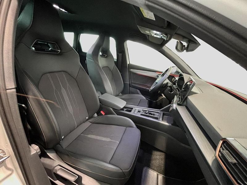 Gebraucht Cupra Leon VZ 301 PS (221 kW) 2024 "candy" weiss Limousine