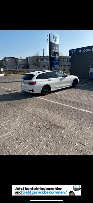 Weiß Gebraucht 2020 BMW 320 Kombi | 22.500 € (Superpreis) - Bild 1/4