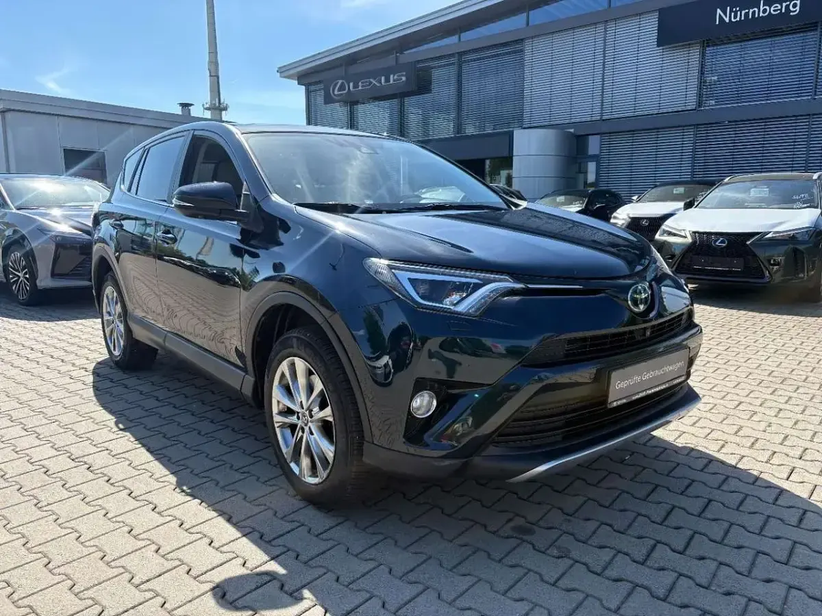 Gebraucht Toyota RAV4 Hybrid Executive 197 PS (144 kW) 2016 Nachtblau mica metallic SUV
