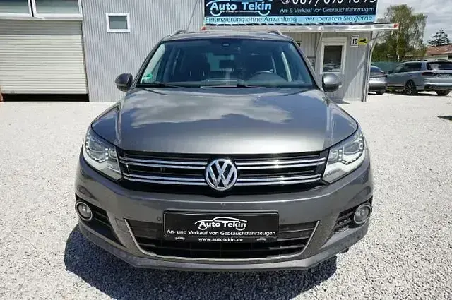 Gebraucht VW Tiguan Sportline 177 PS (130 kW) 2015 Grau SUV