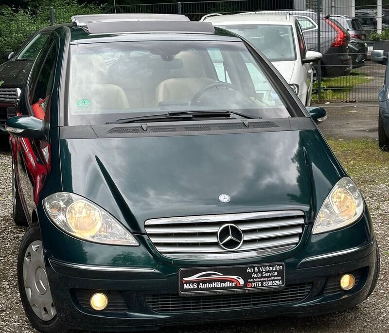 Grün Gebraucht 2005 Mercedes 180 Limousine | 5.500 € (Teuer) - Bild 1/4