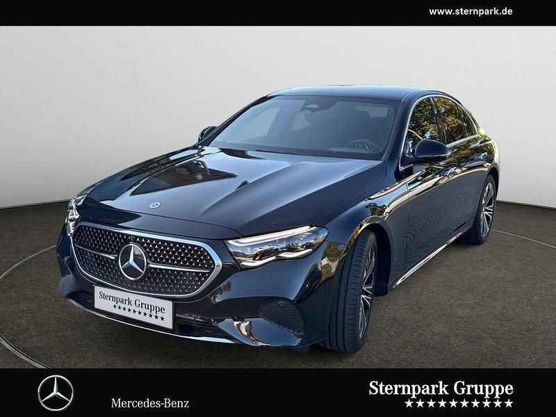 Lack obsidianschwarz Gebraucht 2023 Mercedes E200 Avantgarde Limousine | 49.990 € (Etwas zu teuer) - Bild 1/4