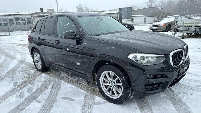 Schwarz Gebraucht 2021 BMW X3 Advantage SUV | 23.500 € (Superpreis) - Bild 1/4