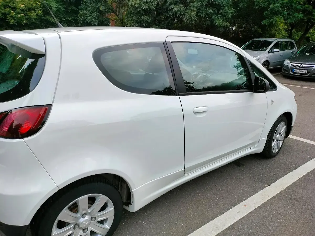 Gebraucht Mitsubishi Colt 75 PS (55 kW) 2012 Weiß Kleinwagen