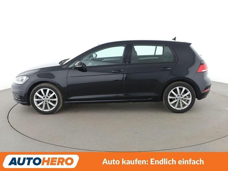 Gebraucht VW Golf VII Edition 116 PS (85 kW) 2019 Schwarz Limousine