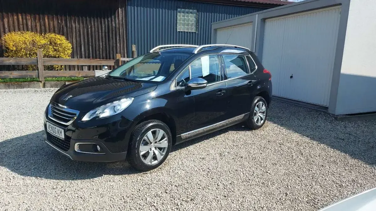 Gebraucht Peugeot 2008 Allure 131 PS (96 kW) 2016 Schwarz SUV